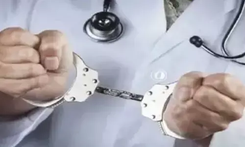 പ്രസവശസ്ത്രക്രിയയ്ക്കിടെ യുവതി മരിച്ചു; 32കാരനായ വ്യാജ ഡോക്ടര്‍ പിടിയില്‍: ക്ലിനിക് പൂട്ടി സീല്‍ ചെയ്ത് ആരോഗ്യ വകുപ്പ്