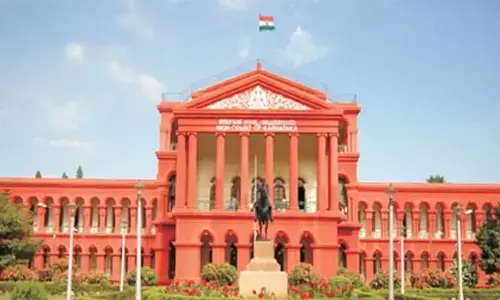 ബെംഗളൂരു സൗത്ത് ജില്ലാ കോടതിയില്‍ ബോംബ് ഭീഷണി; കോടതിക്കുള്ളില്‍ 12 ആര്‍ഡിഎക്‌സ് ബോംബുകള്‍ സ്ഥാപിച്ചിട്ടുണ്ടെന്ന് സന്ദേശം; പരിശോധനയില്‍ വ്യാജമെന്ന് കണ്ടെത്തി