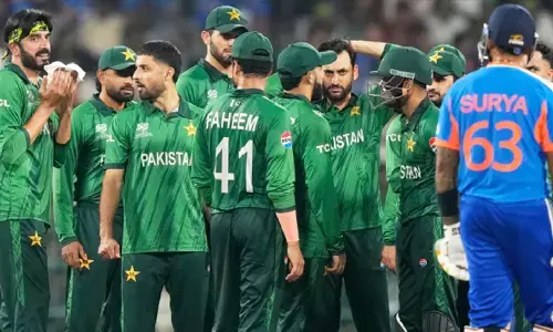 ബാബറിന്റെയും ഷഹീന്റെയും ലോകകപ്പ് സ്വപ്‌നങ്ങള്‍ തീര്‍ന്നു? നമീബിയയ്ക്കെതിരെ സൂപ്പര്‍ താരങ്ങള്‍ പുറത്തേക്ക്; യുവതാരങ്ങള്‍ കളിക്കും; ഇന്ത്യയോടേറ്റ നാണംകെട്ട തോല്‍വിയില്‍ നടപടിയുമായി പിസിബി; നഖ്വിയുടെ കസേര തെറിക്കുമോ? പാക്ക് ക്രിക്കറ്റിനെ പിടിച്ചുലച്ച്  ദേശീയ ദുരന്തം