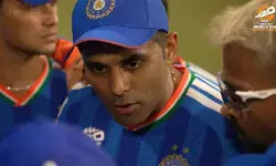 പാകിസ്ഥാനെ പൂട്ടാൻ സൂര്യകുമാർ യാദവ് നൽകിയ ആ രഹസ്യ മന്ത്രം; സ്ലെഡ്ജിംഗിന് പോകാതെ ചിരവൈരികളെ എറിഞ്ഞൊതുക്കിയ ഇന്ത്യ; ആ മാസ്സ് ഡയലോഗ് ഏറ്റെടുത്ത് സോഷ്യൽ മീഡിയ പാകിസ്ഥാനെ പൂട്ടാൻ സൂര്യകുമാർ യാദവ് നൽകിയ ആ രഹസ്യ മന്ത്രം; സ്ലെഡ്ജിംഗിന് പോകാതെ ചിരവൈരികളെ എറിഞ്ഞൊതുക്കിയ ഇന്ത്യ; ആ മാസ്സ് ഡയലോഗ് ഏറ്റെടുത്ത് സോഷ്യൽ മീഡിയ