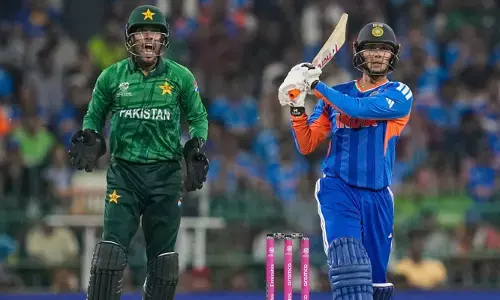 ക്രീസിലെത്തിയാൽ ആദ്യം ഒരു സിംഗിൾ എടുക്കൂ, പിന്നീട് ആക്രമിച്ചു കളിക്കാം; അങ്ങനെ ചെയ്യുന്നത് ആത്മവിശ്വാസം വർധിപ്പിക്കും; ഇന്ത്യൻ ഓപ്പണര്‍ക്ക് ഉപദേശവുമായി സുനിൽ ഗവാസ്കർ