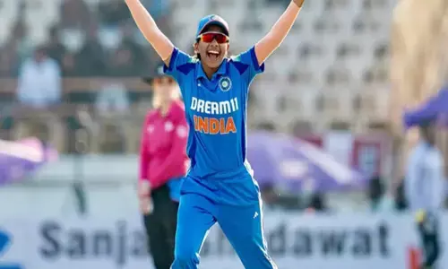 നാല് ഓവറിൽ വെറും 8 റൺസ്, മൂന്ന് വിക്കറ്റ്; നേപ്പാളിനെ സ്പിൻ കെണിയിൽ വീഴ്ത്തി മിന്നു മണിയും സംഘവും; വനിത ഏഷ്യാ കപ്പിൽ ഏഴ് വിക്കറ്റ് വിജയം; ഇന്ത്യ സെമിയിലേക്ക്