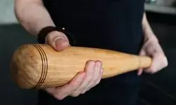 സ്വത്തു തര്ക്കം; അത്താഴത്തിന് ശേഷം നടക്കാന് പോയ പിതാവിനെ മകന് ബാറ്റുകൊണ്ട് അടിച്ചുകൊന്നു: ഒളിവില് പോയ മകനുവേണ്ടി തിരച്ചില് സ്വത്തു തര്ക്കം; അത്താഴത്തിന് ശേഷം നടക്കാന് പോയ പിതാവിനെ മകന് ബാറ്റുകൊണ്ട് അടിച്ചുകൊന്നു: ഒളിവില് പോയ മകനുവേണ്ടി തിരച്ചില്