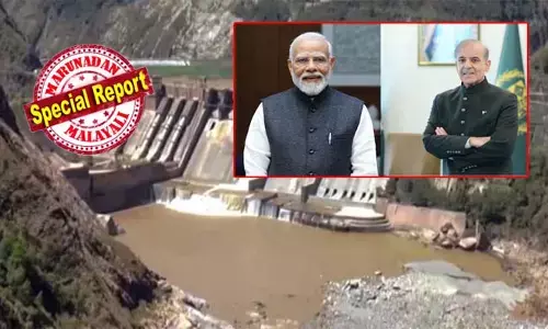 പാക്കിസ്ഥാന് ഇനിയും വെള്ളംകുടി മുട്ടും; ഈ വേനലില് രവിയിലെ വെള്ളം ഇന്ത്യ നല്കില്ല; മാര്ച്ച് അവസാനത്തോടെ ഷാഹ്പൂര് കന്ദി ബാരേജ് നിര്മാണം പൂര്ത്തിയാകുമ്പോള് ഇന്ത്യയുടെ സംഭരണ ശേഷി കൂടും; പാക്കിസ്ഥാനിലേക്ക് ഒഴുക്കുന്ന അധികജലം ഇന്ത്യ നിലനിര്ത്തും; ഓപ്പറേഷന് സിന്ദൂര് പുതിയ രൂപത്തില് പാക്കിസ്ഥാന് ഇനിയും വെള്ളംകുടി മുട്ടും; ഈ വേനലില് രവിയിലെ വെള്ളം ഇന്ത്യ നല്കില്ല; മാര്ച്ച് അവസാനത്തോടെ ഷാഹ്പൂര് കന്ദി ബാരേജ് നിര്മാണം പൂര്ത്തിയാകുമ്പോള് ഇന്ത്യയുടെ സംഭരണ ശേഷി കൂടും; പാക്കിസ്ഥാനിലേക്ക് ഒഴുക്കുന്ന അധികജലം ഇന്ത്യ നിലനിര്ത്തും; ഓപ്പറേഷന് സിന്ദൂര് പുതിയ രൂപത്തില്