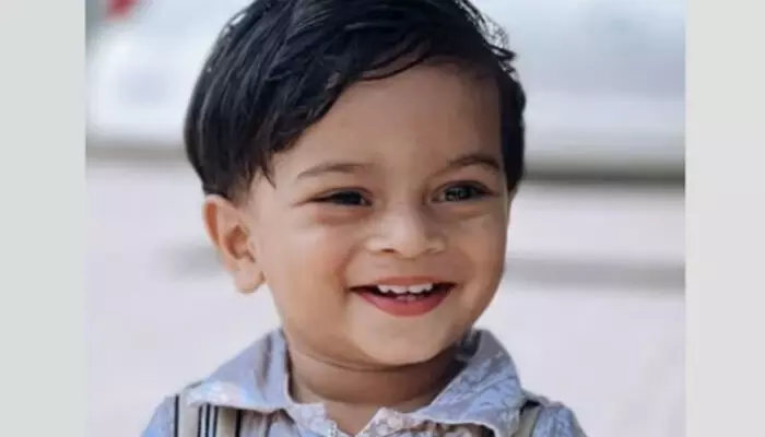 ആ പൊന്നോമന കാറിടിച്ച് മരിച്ചത് ആർക്കും വിചാരിക്കാൻ പറ്റാത്ത രീതിയിൽ; കുഞ്ഞിന്റെ വേർപാടിൽ ഇനി മറ്റൊരാൾ ബുദ്ധിമുട്ടണ്ട; വണ്ടി ഓടിച്ച ആൾക്ക് മാപ്പ് നൽകി മലയാളി കുടുംബം ആ പൊന്നോമന കാറിടിച്ച് മരിച്ചത് ആർക്കും വിചാരിക്കാൻ പറ്റാത്ത രീതിയിൽ; കുഞ്ഞിന്റെ വേർപാടിൽ ഇനി മറ്റൊരാൾ ബുദ്ധിമുട്ടണ്ട; വണ്ടി ഓടിച്ച ആൾക്ക് മാപ്പ് നൽകി മലയാളി കുടുംബം