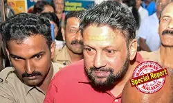 പൂജയില് മാത്രം തന്ത്രി, ഭരണപരമായ കാര്യങ്ങളില് ഇടപെടാന് കഴിയില്ലെന്ന അഡ്വ. രാമന്പിള്ളയുടെ വാദങ്ങള് അംഗീകരിച്ച് കോടതി; ഗൂഢാലോചന വാദം പൊളിഞ്ഞു; ഉണ്ണിക്കൃഷ്ണന് പോറ്റിയുമായുള്ള ബന്ധം തെളിയിക്കാന് കഴിയാത്തതും മഹസറുകളില് തന്ത്രിയുടെ ഒപ്പില്ലാത്തും അനുകൂലമായി; എസ്ഐടിക്ക് തിരിച്ചടിയായി ജാമ്യ ഉത്തരവ് പൂജയില് മാത്രം തന്ത്രി, ഭരണപരമായ കാര്യങ്ങളില് ഇടപെടാന് കഴിയില്ലെന്ന അഡ്വ. രാമന്പിള്ളയുടെ വാദങ്ങള് അംഗീകരിച്ച് കോടതി; ഗൂഢാലോചന വാദം പൊളിഞ്ഞു; ഉണ്ണിക്കൃഷ്ണന് പോറ്റിയുമായുള്ള ബന്ധം തെളിയിക്കാന് കഴിയാത്തതും മഹസറുകളില് തന്ത്രിയുടെ ഒപ്പില്ലാത്തും അനുകൂലമായി; എസ്ഐടിക്ക് തിരിച്ചടിയായി ജാമ്യ ഉത്തരവ്