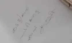 തൃശൂരിൽ സ്വകാര്യ സ്കൂളിൽ മോഷണം; പണം കവർന്ന ശേഷം കുട്ടികൾ പഠിക്കട്ടെ എന്ന് കുറിപ്പെഴുതിവെച്ച് മോഷ്ടാവ്; സിസിടിവി ദൃശ്യങ്ങൾ കേന്ദ്രീകരിച്ച് അന്വേഷണം ആരംഭിച്ച് പോലീസ്