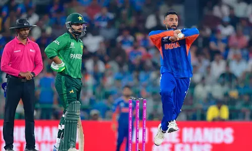 ബുമ്ര മികച്ച ബൗളർ, എന്നാൽ വരുൺ ചക്രവർത്തിയുടെ പ്രകടനം അതിശയിപ്പിക്കുന്നത്; അവന് അർഹിച്ച അംഗീകാരം ലഭിക്കുന്നില്ലെന്നും കൃഷ്ണമാചാരി ശ്രീകാന്ത്