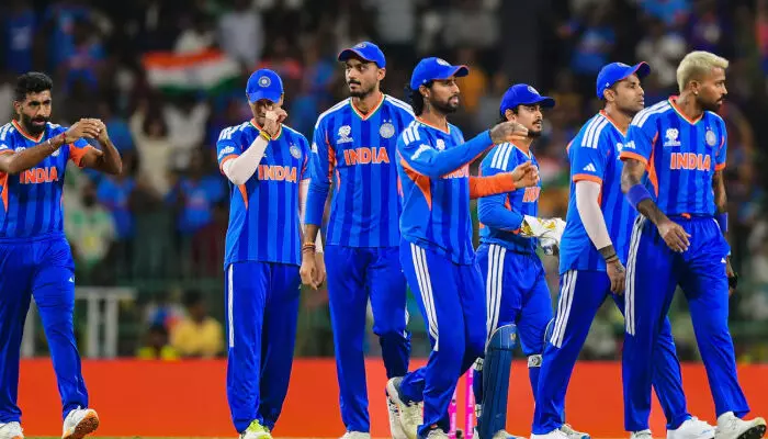 ഗ്രൂപ്പ് ജേതാക്കളെല്ലാം സൂപ്പര് എട്ടിലെ ഒരേ ഗ്രൂപ്പില്; രണ്ട് ഗ്രൂപ്പ് ജേതാക്കള് സെമി കാണാതെ പുറത്താകും; ട്വന്റി 20 ലോകകപ്പിലെ മത്സരക്രമത്തില് ഐസിസിക്കെതിരേ വന് വിമര്ശനം; കരുത്തന്മാരുടെ പോരാട്ടങ്ങള്ക്ക് നാളെ തുടക്കം; ഇന്ത്യയുടെ മത്സരക്രമം അറിയാം ഗ്രൂപ്പ് ജേതാക്കളെല്ലാം സൂപ്പര് എട്ടിലെ ഒരേ ഗ്രൂപ്പില്; രണ്ട് ഗ്രൂപ്പ് ജേതാക്കള് സെമി കാണാതെ പുറത്താകും; ട്വന്റി 20 ലോകകപ്പിലെ മത്സരക്രമത്തില് ഐസിസിക്കെതിരേ വന് വിമര്ശനം; കരുത്തന്മാരുടെ പോരാട്ടങ്ങള്ക്ക് നാളെ തുടക്കം; ഇന്ത്യയുടെ മത്സരക്രമം അറിയാം