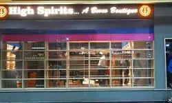 ഹൈ സ്പിരിറ്റ്സ്: ബെവ്കോയുടെ ആദ്യ പ്രീമിയം ഔട്ട്ലെറ്റ് കൊച്ചി മെട്രോയില് ഹൈ സ്പിരിറ്റ്സ്: ബെവ്കോയുടെ ആദ്യ പ്രീമിയം ഔട്ട്ലെറ്റ് കൊച്ചി മെട്രോയില്