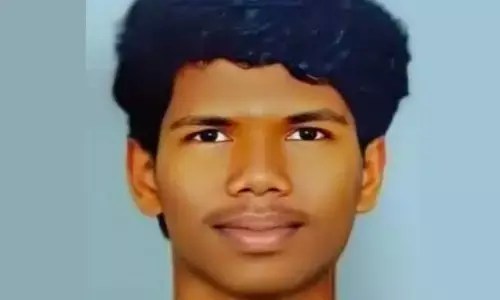 കാട്ടുപന്നി റോഡിന് കുറുകെ ചാടിയതും ജീവനെടുത്ത് അപകടം; ബൈക്ക് മരക്കുറ്റിയിലിടിച്ച് യുവാവിന് ദാരുണാന്ത്യം; കണ്ണീരോടെ ഉറ്റവർ