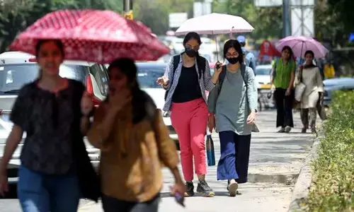 പുറത്തിറങ്ങിയാൽ ദേഹം പൊള്ളുന്ന കണക്കിന് ചൂട്; മൂന്നാറിൽ ഉൾപ്പെടെ അൾട്രാവയലറ്റ് സൂചിക കൂടുതൽ; നാലിടത്ത് ഓറഞ്ച് അലർട്ട്; ജാഗ്രത വേണമെന്ന് ദുരന്ത നിവാരണ അതോറിറ്റി