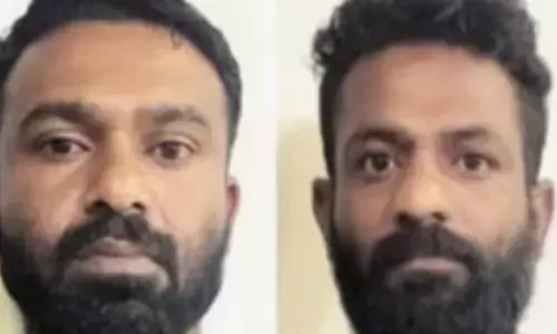 പോലീസിനെ കണ്ടതും പേടിച്ച് ബൈക്ക് തിരിച്ചു; പക്ഷെ പെട്ടെന്ന് പിടിവീണു; വാഹനം പരിശോധിച്ചപ്പോൾ കിട്ടിയത്; രണ്ട് പേരെ കൈയ്യോടെ പൊക്കി