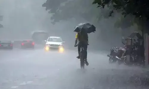 സംസ്ഥാനത്ത് ഇന്നും നാളെയും ശക്തമായ മഴയ്ക്ക് സാധ്യത; കൊല്ലം, പത്തനംതിട്ട, ആലപ്പുഴ ജില്ലകളില്‍ ഓറഞ്ച് അലര്‍ട്ട്; മഴയ്ക്കൊപ്പം ശക്തമായ കാറ്റിനും ഇടിമിന്നലിനും സാധ്യതയുള്ളതിനാല്‍ ജാഗ്രതാ നിര്‍ദ്ദേശം