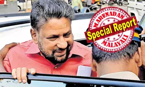 യുവതീപ്രവേശനം ഉള്‍പ്പെടെയുള്ള വിഷയങ്ങളില്‍ തന്ത്രി സ്വീകരിച്ച കര്‍ശന നിലപാടിനുള്ള രാഷ്ട്രീയ പകപോക്കലായിരുന്നു ഈ അറസ്റ്റ് എന്ന വാദം അതിശക്തം; ശബരിമല തന്ത്രിയുടെ അറസ്റ്റ് സര്‍ക്കാരിന്റെ പ്രതികാരമോ? തെളിവില്ലെന്ന് കോടതി രേഖപ്പെടുത്തിയത് പിണറായിയ്ക്ക് തലവേദന; രാഷ്ട്രീയ ചര്‍ച്ചയായി കണ്ഠര് രാജീവരുടെ വാദങ്ങള്‍