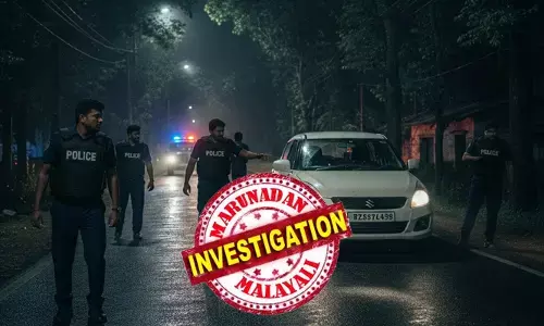 മൊബൈൽ ഉപേക്ഷിച്ചു, കാർ നമ്പർ മാറ്റി; പോലീസിനെ വട്ടംകറക്കാൻ നോക്കിയ വിരുതന്മാർക്ക് ഒടുവിൽ പിടിവീണു; കുളനട സ്വർണ്ണക്കവർച്ചയിൽ നിർണ്ണായക വഴിത്തിരിവ്; മോഷ്ടാക്കൾ കുടുങ്ങിയത് ഇങ്ങനെ