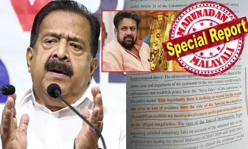 ഒരു ഘട്ടം കഴിഞ്ഞപ്പോള്‍ എസ് ഐ ടിയെ മുഖ്യമന്ത്രിയുടെ ഓഫീസ് നിയന്ത്രിക്കുന്ന നിലയുണ്ടായി; അറസ്റ്റ് ചെയ്യുമ്പോള്‍ പാലിക്കേണ്ട നടപടിക്രമങ്ങള്‍ പാലിച്ചില്ല; തദ്ദേശ തിരഞ്ഞെടുപ്പില്‍ ഉണ്ടായ തകര്‍ച്ച ബോധ്യപ്പെട്ടതോടെയാണ് എസ്‌ഐടി അന്വേഷണം വഴിതിരിച്ചു വിടാന്‍ ഇടപെട്ടത്;  മന്ത്രിയെ രക്ഷിക്കാന്‍ തന്ത്രിയെ കുടുക്കി; ആഞ്ഞടിച്ച് ചെന്നിത്തല; ശബരിമല സജീവ പ്രചരണ വിഷയം തന്നെ