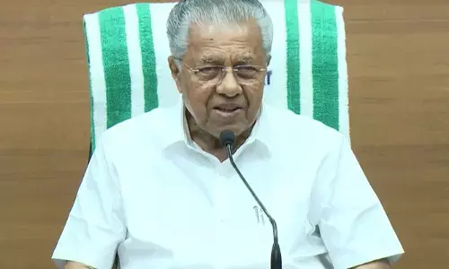 നരേന്ദ്ര മോദി ഗുജറാത്ത് മുഖ്യമന്ത്രിയായിരുന്നപ്പോള്‍ ദുരന്തമുണ്ടായില്ലേ? രാജ്യമൊന്നാകെയും മറ്റ് രാജ്യങ്ങളും സഹായം നല്‍കിയതും അദ്ദേഹം അത് ഇരുകൈയും നീട്ടി സ്വീകരിച്ചതും ഓര്‍മ്മയില്ലേ? കേരളത്തോട് വല്ലാത്തൊരു പകയെന്ന് മുഖ്യമന്ത്രി