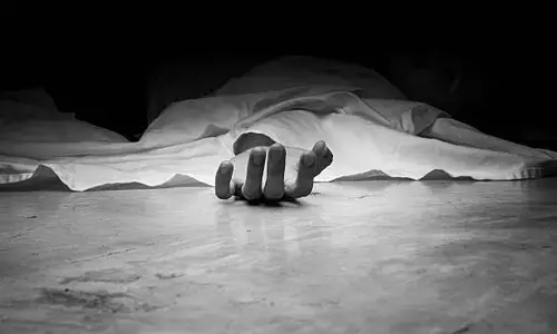 വീട്ടിലേക്ക് പോകുന്നത് ആഴ്ചയിൽ ഒരിക്കൽ മാത്രം; പതിവ് തെറ്റിക്കാതെ മടങ്ങുന്നതിനിടെ കാത്തിരുന്നത് വലിയ ദുരന്തം; അരൂരിൽ വയോധികൻ അപകടത്തിൽ മരിച്ചു