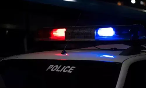 ജാതി വിവേചനം പ്രണയത്തിന് തടസ്സമായി; പത്താം ക്ലാസുകാരിയെയും കൂട്ടി കാമുകൻ പോയത് മരണത്തിലേക്ക്; കീടനാശിനി കഴിച്ച് മരത്തിൽ തൂങ്ങി മരിക്കും മുൻപ് വീഡിയോ പകർത്തി യുവാവ്