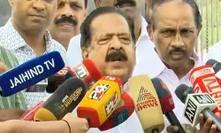 സ്വര്‍ണക്കൊള്ളയിലെ യഥാര്‍ഥ പ്രതി കടകംപള്ളി സുരേന്ദ്രന്‍ ഇവിടെ വിലസുന്നു; വി എന്‍ വാസവന്‍ അന്യന്‍ കളിക്കുന്നു;  പി. രാജീവിന്  സ്ഥലകാല വിഭ്രാന്തി; സര്‍ക്കാരിനെതിരെ വിമര്‍ശനവുമായി രമേശ് ചെന്നിത്തല