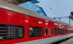 കേരളത്തിലൂടെ സര്‍വീസ് നടത്തുന്ന മൂന്ന് ട്രെയിനുകള്‍ക്ക് അധികസ്റ്റോപ്പുകള്‍