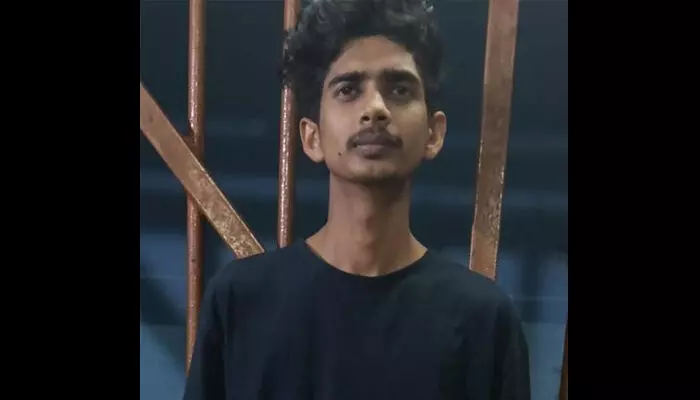 ഹൈബ്രിഡ് കഞ്ചാവ് കേസ്: ഒളിവിലായിരുന്ന മൂന്നാം പ്രതി ബെംഗളൂരുവില് പിടിയില് ഹൈബ്രിഡ് കഞ്ചാവ് കേസ്: ഒളിവിലായിരുന്ന മൂന്നാം പ്രതി ബെംഗളൂരുവില് പിടിയില്