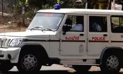 മദ്യപിക്കുന്നതിനിടെ തർക്കം, പിന്നാലെ ബിയർ കുപ്പി കൊണ്ടുള്ള ആക്രമണം; 3 പേര്ക്ക് പരിക്ക്; യുവാവിന്റെ പുറത്ത് 37 തുന്നലുകൾ; സ്ഥിരം കുറ്റവാളികളായ പ്രതികൾക്കായി തിരച്ചിൽ ഊജ്ജിതമാക്കി പോലീസ് മദ്യപിക്കുന്നതിനിടെ തർക്കം, പിന്നാലെ ബിയർ കുപ്പി കൊണ്ടുള്ള ആക്രമണം; 3 പേര്ക്ക് പരിക്ക്; യുവാവിന്റെ പുറത്ത് 37 തുന്നലുകൾ; സ്ഥിരം കുറ്റവാളികളായ പ്രതികൾക്കായി തിരച്ചിൽ ഊജ്ജിതമാക്കി പോലീസ്