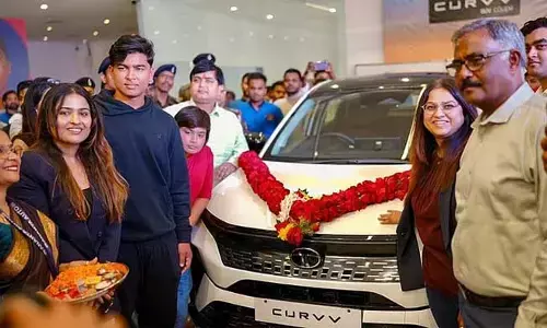 വൈഭവ് സൂര്യവംശിക്ക് 22 ലക്ഷത്തിന്റെ കാര്‍ നല്‍കി ടാറ്റ;  10 ലക്ഷം രൂപയുടെ ക്യാഷ് പ്രൈസിന് പുറമെ കാറും സമ്മാനം; അണ്ടര്‍-19 ലോകകപ്പ് ജേതാവായതിനാല്‍ ബിഹാര്‍ മുഖ്യമന്ത്രി നിതീഷ് കുമാര്‍ 50 ലക്ഷം രൂപയുടെ പ്രത്യേക പാരിതോഷികം വൈഭവിന്