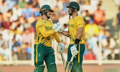 മുന്നിൽ നിന്ന് നയിച്ച് ഏയ്ഡൻ മാർക്രം; വിൻഡീസിനെ നിലംപരിശാക്കി പ്രോട്ടീസ്; 9 വിക്കറ്റ് ജയവുമായി സെമി ടിക്കറ്റെടുത്ത് മാർക്രമും സംഘവും; ദക്ഷിണാഫ്രിക്കയുടെ വമ്പൻ ജയം ഇന്ത്യക്ക് ആശ്വാസം