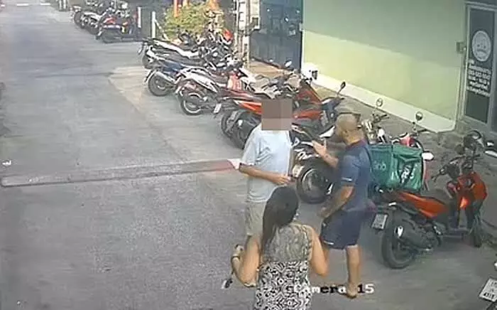 സ്വീഡിഷ് പൗരനുമായി തര്ക്കം; തായ്ലന്ഡില് ബ്രിട്ടീഷ് ടൂറിസ്റ്റ് കൊല്ലപ്പെട്ടു സ്വീഡിഷ് പൗരനുമായി തര്ക്കം; തായ്ലന്ഡില് ബ്രിട്ടീഷ് ടൂറിസ്റ്റ് കൊല്ലപ്പെട്ടു