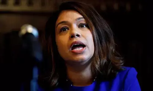 ലേബര്‍ പാര്‍ട്ടി എംപിക്ക് ഇന്റര്‍പോള്‍ റെഡ് കോര്‍ണര്‍ നോട്ടീസ് പുറപ്പെടുവിച്ച് ബംഗ്ലാദേശ്; ഷെയ്ഖ് ഹസീനയുടെ ബന്ധുവിന് പരീക്ഷണകാലം