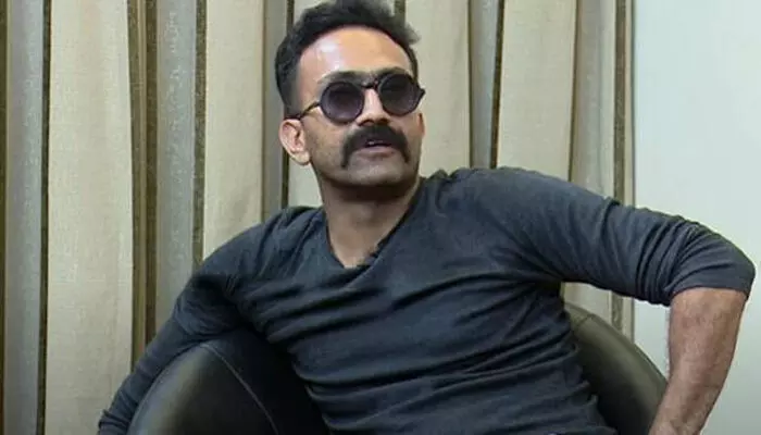 വലിയ സിനിമകൾക്ക് പിന്നാലെ മാത്രം പോകാതെ ചെറിയ ബജറ്റ് ചിത്രങ്ങളും ചെയ്യണമെന്ന് മമ്മൂക്ക പറഞ്ഞു; വിജയ്യോട് പറഞ്ഞപ്പോൾ പ്രതികരണം ഇങ്ങനെയായിരുന്നു; തുറന്ന് പറഞ്ഞ് ഷൈൻ ടോം ചാക്കോ വലിയ സിനിമകൾക്ക് പിന്നാലെ മാത്രം പോകാതെ ചെറിയ ബജറ്റ് ചിത്രങ്ങളും ചെയ്യണമെന്ന് മമ്മൂക്ക പറഞ്ഞു; വിജയ്യോട് പറഞ്ഞപ്പോൾ പ്രതികരണം ഇങ്ങനെയായിരുന്നു; തുറന്ന് പറഞ്ഞ് ഷൈൻ ടോം ചാക്കോ