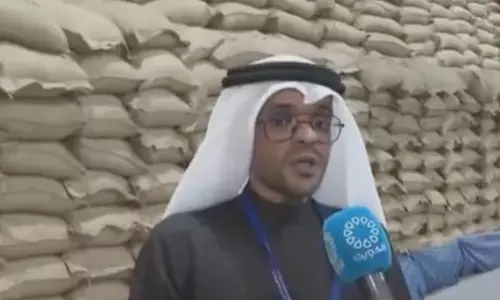 പരിഭ്രാന്തരാകേണ്ട സാഹചര്യമില്ല; ഭക്ഷ്യശേഖരം സുരക്ഷിതം; ആറുമാസത്തേക്കുള്ള സ്റ്റോക്കുണ്ടെന്ന് കുവൈത്ത് മന്ത്രാലയം പരിഭ്രാന്തരാകേണ്ട സാഹചര്യമില്ല; ഭക്ഷ്യശേഖരം സുരക്ഷിതം; ആറുമാസത്തേക്കുള്ള സ്റ്റോക്കുണ്ടെന്ന് കുവൈത്ത് മന്ത്രാലയം