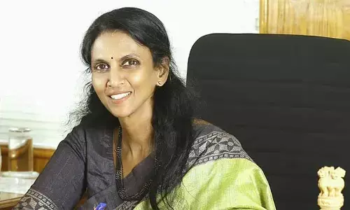 മാറാത്തത് ഇനി മാറും; തീരുമാനം തിരുത്തി, തെരഞ്ഞെടുപ്പില്‍ മത്സരിക്കുമെന്ന് ആര്‍ ശ്രീലേഖ; ശാസ്തംമംഗലം കൗണ്‍സിലര്‍ നിലപാട് മാറ്റുന്നത് വട്ടിയൂര്‍ക്കാവ് നിയമസഭാ മണ്ഡലത്തില്‍ ബിജെപി പരിഗണിക്കുമെന്ന സൂചനകള്‍ക്കിടെ
