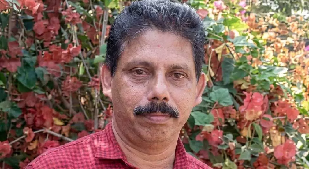 പോക്സോ കേസില് അറസ്റ്റിലായി ജയിലില് കഴിഞ്ഞത് 60 ദിവസം; മൂന്ന് വര്ഷങ്ങള്ക്ക് ശേഷം അധ്യാപകന് കുറ്റവിമുക്തനെന്ന് കണ്ടെത്തി കോടതി; പോലീസിനും കോടതിയുടെ രൂക്ഷ വിമര്ശനം പോക്സോ കേസില് അറസ്റ്റിലായി ജയിലില് കഴിഞ്ഞത് 60 ദിവസം; മൂന്ന് വര്ഷങ്ങള്ക്ക് ശേഷം അധ്യാപകന് കുറ്റവിമുക്തനെന്ന് കണ്ടെത്തി കോടതി; പോലീസിനും കോടതിയുടെ രൂക്ഷ വിമര്ശനം