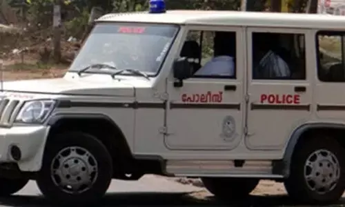 യുദ്ധ ഭീതിക്കിടെ നാട്ടിലേക്ക്; സൂര്യകാന്തി വിത്തുകള്‍ക്കുള്ളില്‍ ഒളിപ്പിച്ച് എംഡിഎംഎ; യുവാവ് പിടിയില്‍