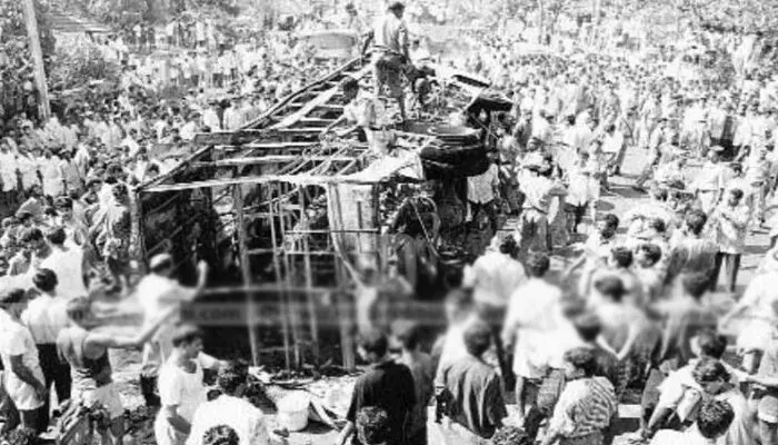 44 പേര്‍ മരിച്ച പൂക്കിപ്പറമ്പ് ബസ് അപകടം; അമിത വേഗതയില്‍ ബസ് ഓടിച്ച ഡ്രൈവര്‍ക്ക് അഞ്ചു വര്‍ഷം തടവ്: ശിക്ഷ വിധിക്കുന്നത് അപകടം നടന്ന് 25 വര്‍ഷങ്ങള്‍ക്ക് ശേഷം