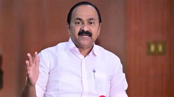 തിരഞ്ഞെടുപ്പ് കഴിയുമ്പോള് മതേതര കേരളമെന്ന് തല ഉയര്ത്തി പറയാന് കഴിയണം; തിരഞ്ഞെടുപ്പ് പ്രഖ്യാപിച്ചാല് 24 മണിക്കൂറിനുള്ള ആദ്യഘട്ട സ്ഥാനാര്ത്ഥികളെ പ്രഖ്യാപിക്കും; കെ.പി.സി.സി പ്രസിഡന്റിനെ പേരാവൂരില് ആര്ക്കും തോല്പ്പിക്കാനാകില്ല: വി ഡി സതീശന് തിരഞ്ഞെടുപ്പ് കഴിയുമ്പോള് മതേതര കേരളമെന്ന് തല ഉയര്ത്തി പറയാന് കഴിയണം; തിരഞ്ഞെടുപ്പ് പ്രഖ്യാപിച്ചാല് 24 മണിക്കൂറിനുള്ള ആദ്യഘട്ട സ്ഥാനാര്ത്ഥികളെ പ്രഖ്യാപിക്കും; കെ.പി.സി.സി പ്രസിഡന്റിനെ പേരാവൂരില് ആര്ക്കും തോല്പ്പിക്കാനാകില്ല: വി ഡി സതീശന്