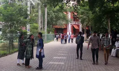 മൂന്നുവര്‍ഷ ബിരുദത്തിന് ഈ മാസം അവസാനമാകും; നാലു വര്‍ഷ ബിരുദത്തിനുള്ള ഏകികൃത അക്കാദമിക് കലണ്ടര്‍ പുറത്തിറക്കി