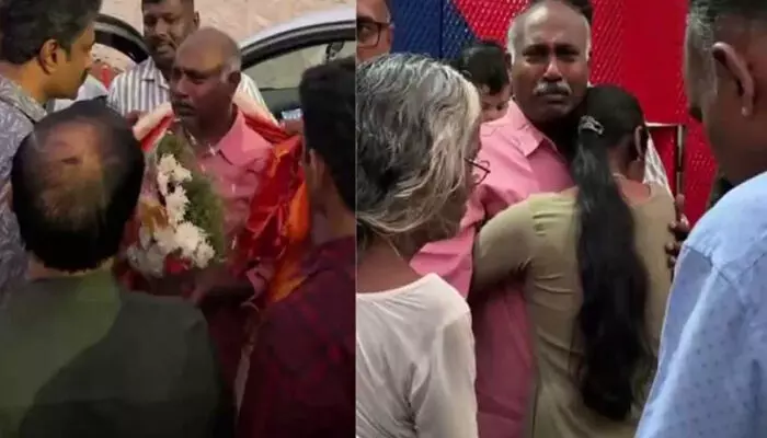 കൈക്കൂലിക്കേസില് അറസ്റ്റിലായി; ജയിലില് നിന്നും പുറത്തിറങ്ങിയ എംവിഐക്ക് സ്വീകരണം നല്കി ഡ്രൈവിങ് സ്കൂളുകാര് കൈക്കൂലിക്കേസില് അറസ്റ്റിലായി; ജയിലില് നിന്നും പുറത്തിറങ്ങിയ എംവിഐക്ക് സ്വീകരണം നല്കി ഡ്രൈവിങ് സ്കൂളുകാര്