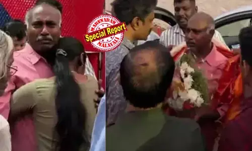 ഡ്രൈവിംഗ് ലൈസന്‍സ് നല്‍കാന്‍ ഏജന്റ് വഴി 2500 രൂപ കൈക്കൂലി; അറസ്റ്റിലായ മോട്ടോര്‍ വെഹിക്കിള്‍ ഇന്‍സ്പെക്ടര്‍ക്ക് ജയില്‍ മോചിതനായപ്പോള്‍ സ്വീകരണം; ബിജുവിനെ കള്ളക്കേസില്‍ കുടുക്കിയതെന്നും തങ്കപ്പെട്ട മനുഷ്യനെന്നും വാദിച്ചുളള വരവേല്‍പ്പില്‍ വിവാദം