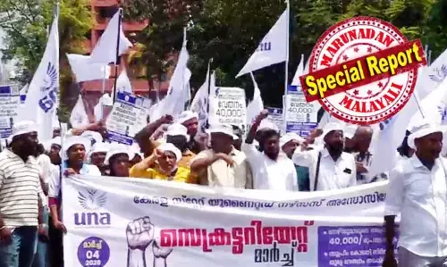 ഇപ്പോഴത്തെ ശമ്പളം ഒന്നിനും തികയുന്നില്ല; ഞങ്ങള്‍ക്ക് ജീവിക്കാന്‍ ആവശ്യമായ മാന്യമായ വേതനം വേണം; ഏഴ് വര്‍ഷമായി ഉന്നയിക്കുന്ന ആവശ്യമാണ്; സര്‍ക്കാര്‍ ഉത്തരവ് ഇറക്കിയാല്‍ ശമ്പളം കൂടി തരാമെന്ന് സ്വകാര്യ ആശുപത്രികള്‍ പറയുന്നു; ഇത് ഇവര്‍ തമ്മിലുള്ള അന്തര്‍ധാരയാണ്; അവകാശപ്പോരാട്ടത്തില്‍ വിട്ടുവീഴ്ചയില്ല; നഴ്സുമാരുടെ സമരത്തില്‍ സെക്രട്ടറിയേറ്റ് പരിസരം അലകടലായി