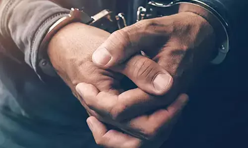 എ.ഐ ഉപയോഗിച്ച് വ്യാജ ബോംബാക്രമണ ചിത്രം നിര്‍മിച്ച യുവാവ് പിടിയില്‍