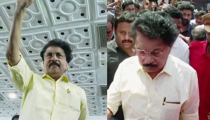 പശ്ചാത്തലത്തില് വി എസും ഇഎംഎസും കൊടിയേരിയും എകെജിയും; മുദ്രാവാക്യം വിളികളുമായി മണ്ണാര്ക്കാടിലെയും ചിറ്റൂരിലെയും വടക്കഞ്ചേരിയിലെയും സഖാക്കള്; സിപിഎം വിമത കണ്വെന്ഷനിലേക്ക് പി കെ ശശിയുടെ മാസ് എന്ട്രി; പാര്ട്ടിയുമായി ഇടഞ്ഞ ശശി ഒറ്റപ്പാലത്ത് പോരിനിറങ്ങുമോ? പാലക്കാടും സിപിഎമ്മിന് ആശങ്കകള് പശ്ചാത്തലത്തില് വി എസും ഇഎംഎസും കൊടിയേരിയും എകെജിയും; മുദ്രാവാക്യം വിളികളുമായി മണ്ണാര്ക്കാടിലെയും ചിറ്റൂരിലെയും വടക്കഞ്ചേരിയിലെയും സഖാക്കള്; സിപിഎം വിമത കണ്വെന്ഷനിലേക്ക് പി കെ ശശിയുടെ മാസ് എന്ട്രി; പാര്ട്ടിയുമായി ഇടഞ്ഞ ശശി ഒറ്റപ്പാലത്ത് പോരിനിറങ്ങുമോ? പാലക്കാടും സിപിഎമ്മിന് ആശങ്കകള്