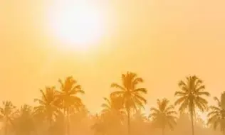 മൂന്നാറിലും ചങ്ങനാശ്ശേരിയിലും കോന്നിയിലും ള്‍ട്രാവയലറ്റ് വികിരണതോത് കൂടുന്നു; മൂന്നിടത്ത് ഓറഞ്ച് അലര്‍ട്ട്; എട്ടിടത്ത് യെല്ലോ അലര്‍ട്ടും