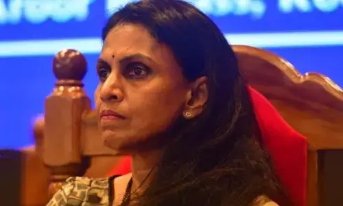 അതിജീവിതയുടെ പേര് വെളിപ്പെടുത്തിയതിന് പോക്‌സോ കേസ്; ആര്‍ ശ്രീലേഖയുടെ ഹര്‍ജിയില്‍ ഇടക്കാല സ്റ്റേ നല്‍കാതെ ഹൈക്കോടതി