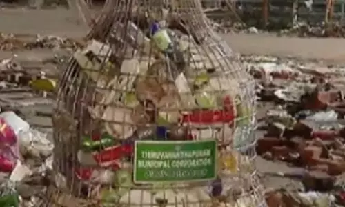 ആറ്റുകാല്‍ പൊങ്കാല; മാലിന്യ നീക്കത്തിലെ വീഴ്ചയില്‍ ഹെല്‍ത്ത് ഇന്‍സ്‌പെക്ടര്‍മാരെ സ്ഥലംമാറ്റി