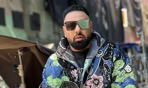 സ്കൂൾ യൂണിഫോമിലെ പെൺകുട്ടികളെ മോശമായി ചിത്രീകരിച്ചു; സ്ത്രീവിരുദ്ധതയും അശ്ലീലതയും നിറഞ്ഞ വരികൾ; റാപ്പർ ബാദ്ഷായുടെ ‘ടട്ടീരി’ യുട്യൂബ് നീക്കം ചെയ്തു; ഹരിയാന പൊലീസ് കേസെടുത്തു