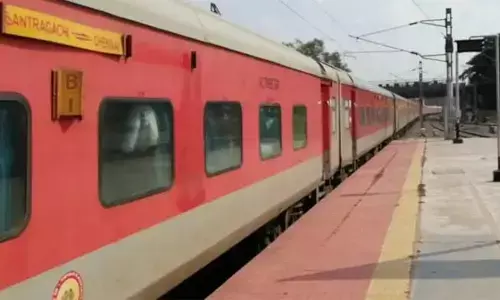 ഹോളിയോട് അനുബന്ധിച്ച് എസി സ്പെഷ്യല്‍ ട്രെയിന്‍: തിരുവനന്തപുരം നോര്‍ത്ത് -സാന്ദ്രഗച്ചി എക്സ്പ്രസ് ബുക്കിങ് ആരംഭിച്ചു